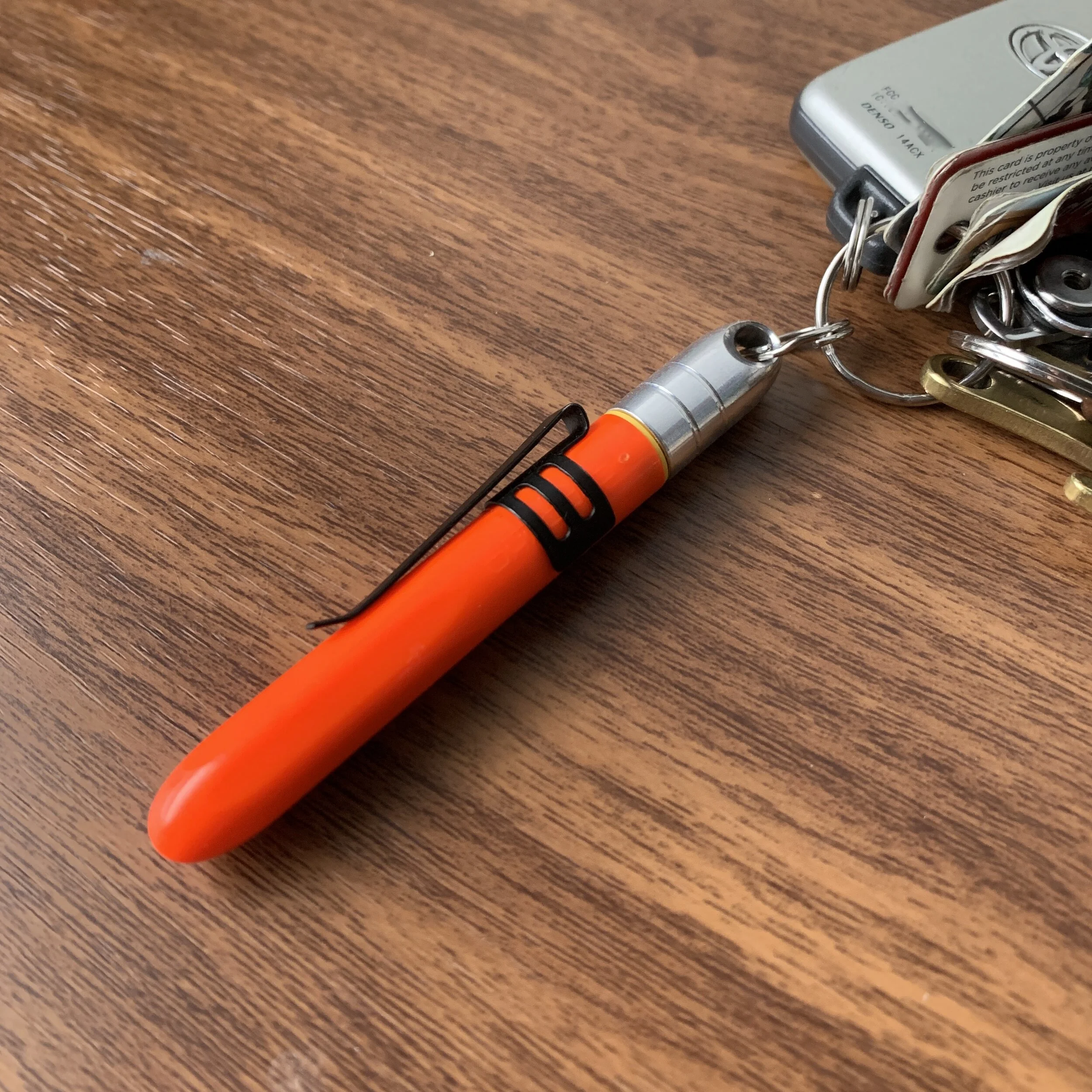 百佳Pen with 百佳Dokk