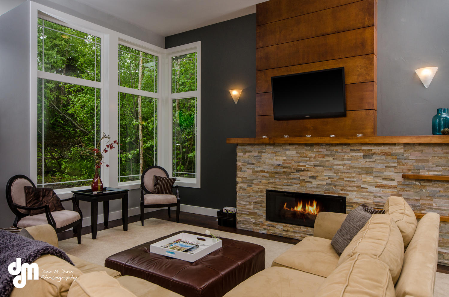 2922 Marston Drive Anchorage-large-006-Living Room-1500x994-72dpi.jpg