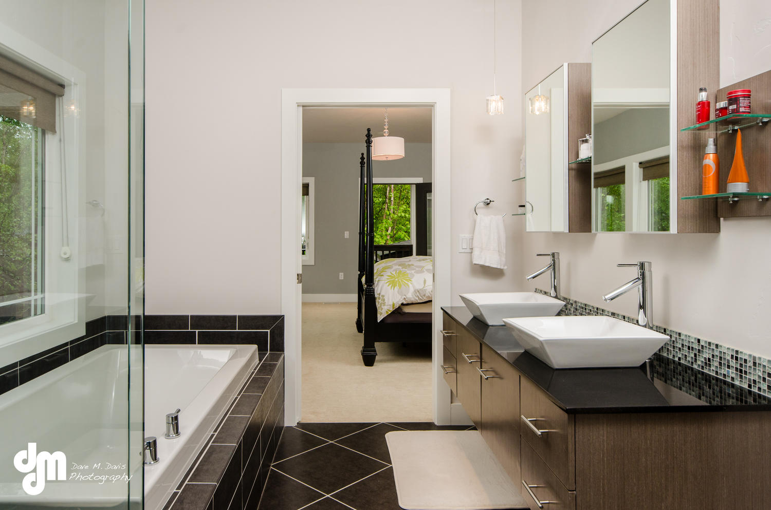 2922 Marston Drive Anchorage-large-020-Master Bath-1500x993-72dpi.jpg