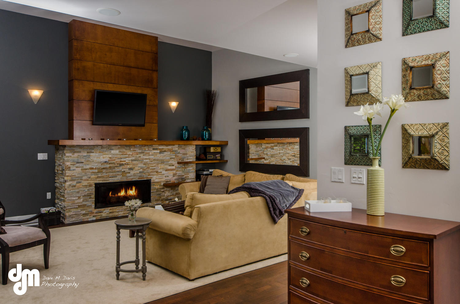 2922 Marston Drive Anchorage-large-008-Living Room-1500x994-72dpi.jpg
