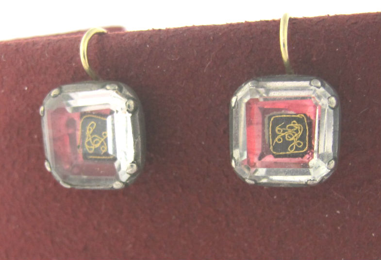 格鲁吉亚斯图尔特(Stuart)水晶银耳环(14k金),制造于1820年。灰色可用& Davis.