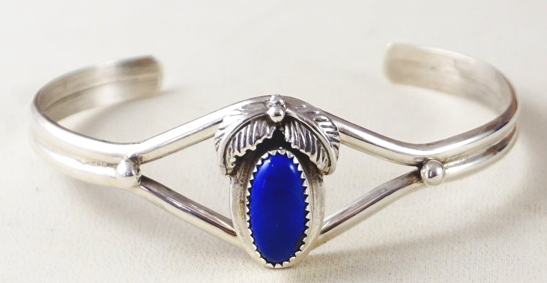 Small Rounded Fine Stone and Sterling Silver Medal Bracelet - Lapis Lazuli  - Beads - Range of customizable bracelets.