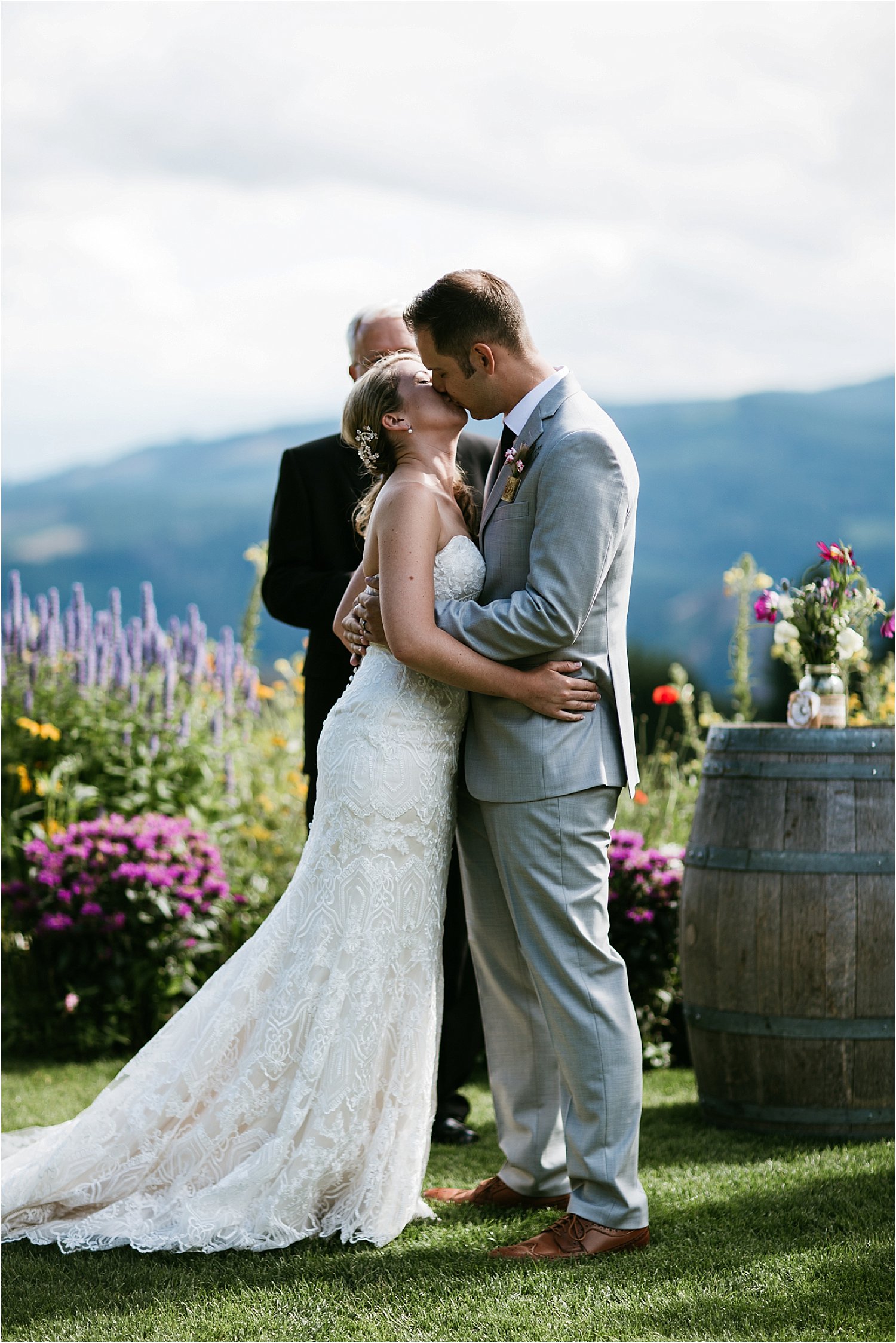 Columbiagorgewedding.oregonweddingPhotographer-85.jpg.
