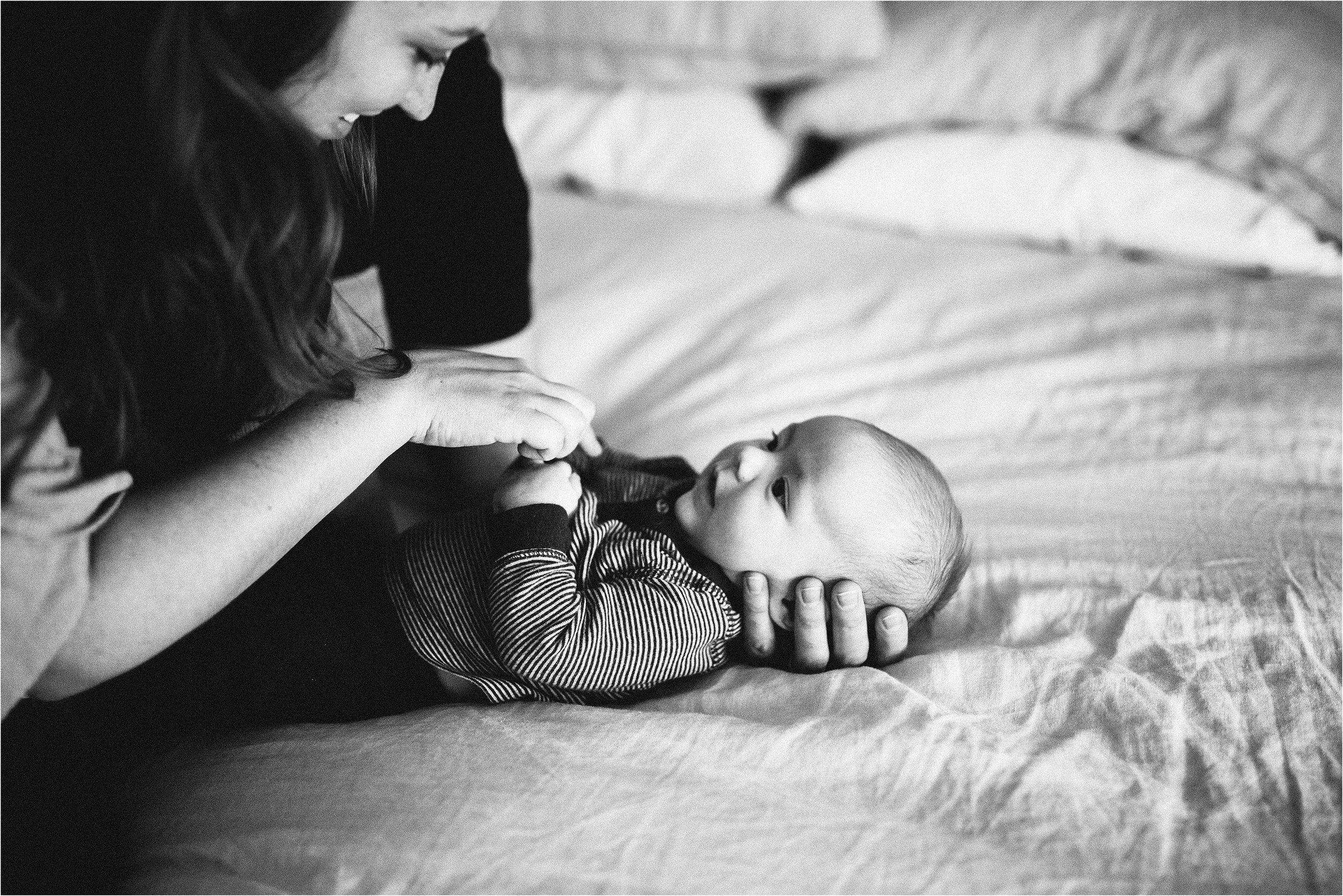 Portland-Family-Photographer-at-Home-Session_0007.jpg