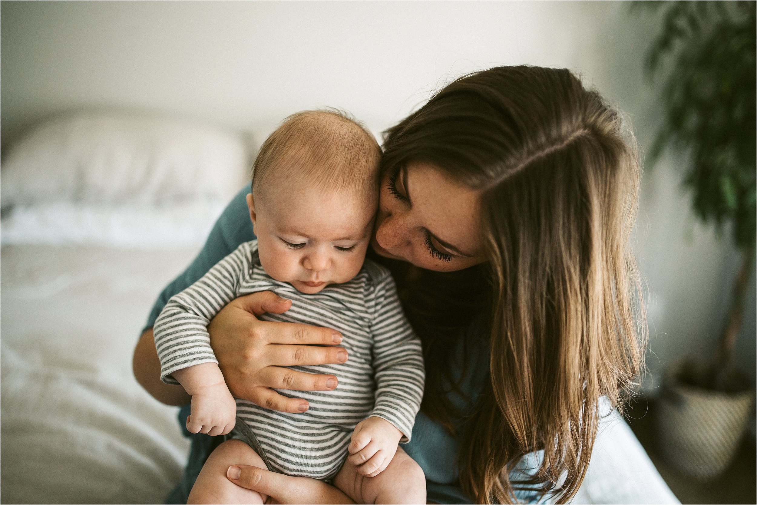 Portland-Family-Photographer-at-Home-Session_0026.jpg