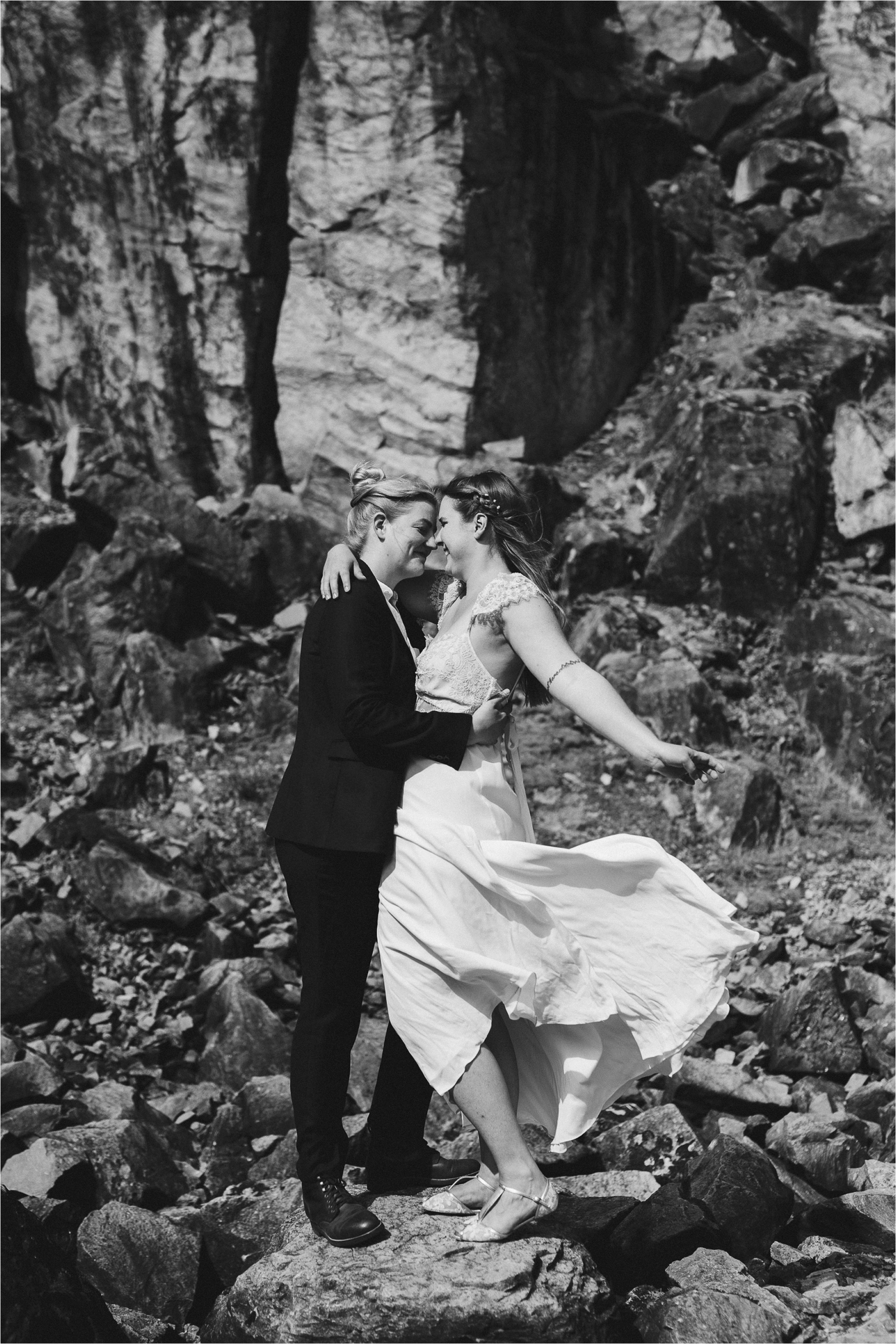 哥伦比亚河 - 峡谷 - Elopement-99.jpg