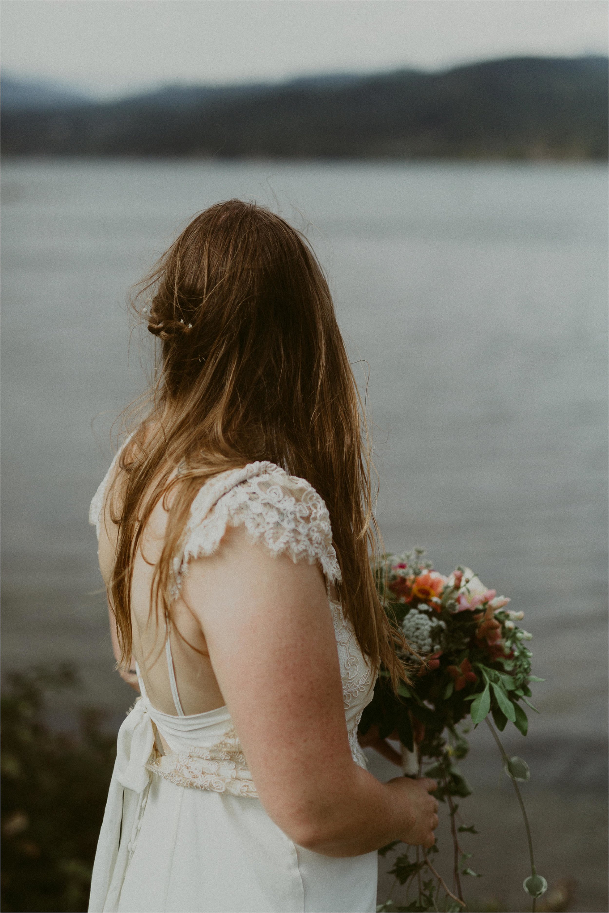 哥伦比亚河 - 峡谷 - Elopement-122.jpg