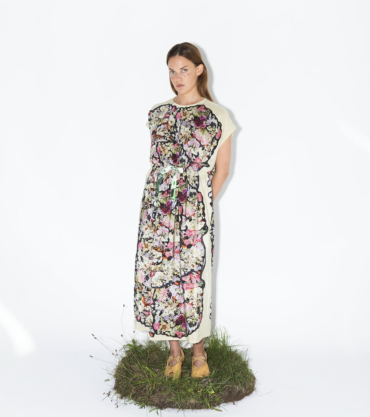 Anntian Simple Dress Print K Pressed Flowers — Aggregate Supply