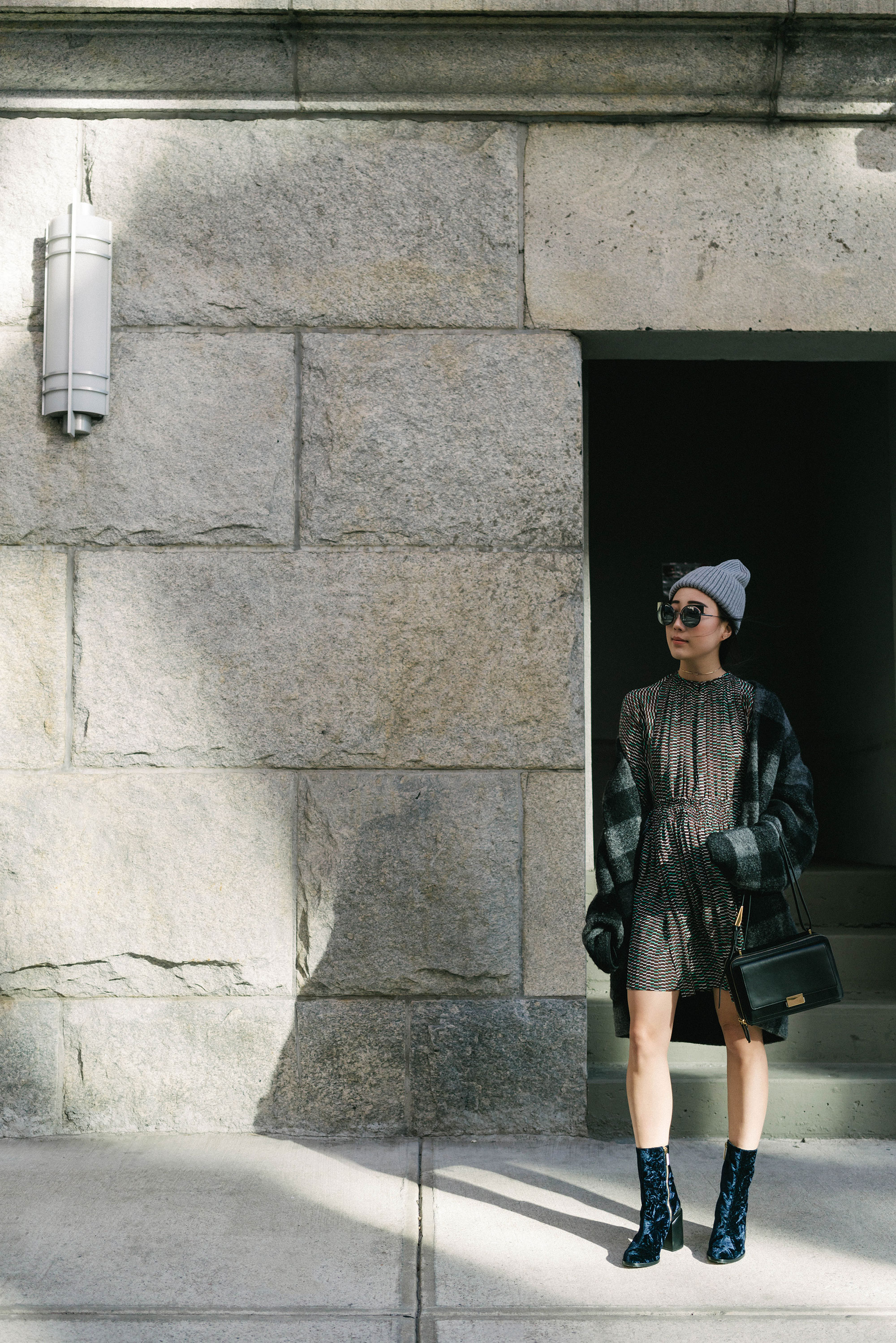 Isabel Marant.外套,Apiece Apart连衣裙,想要Les Essentiels包