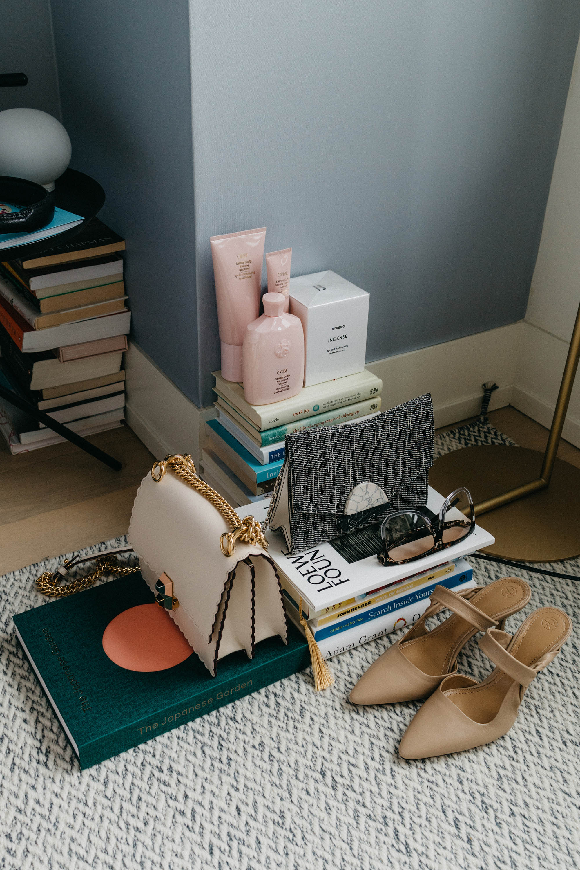 oribe haircare,byredo蜡烛,proenza schouler袋,Loewe太阳镜,Fendi包,行鞋,日本花园书