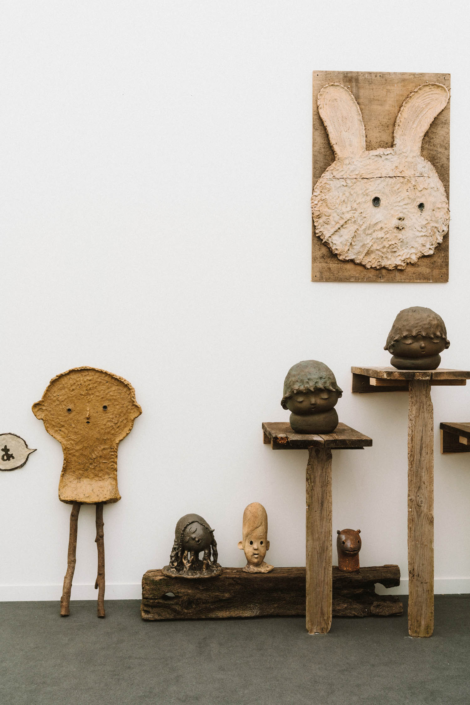 Kaikai Kiki Gallery的Otani研讨会的陶瓷