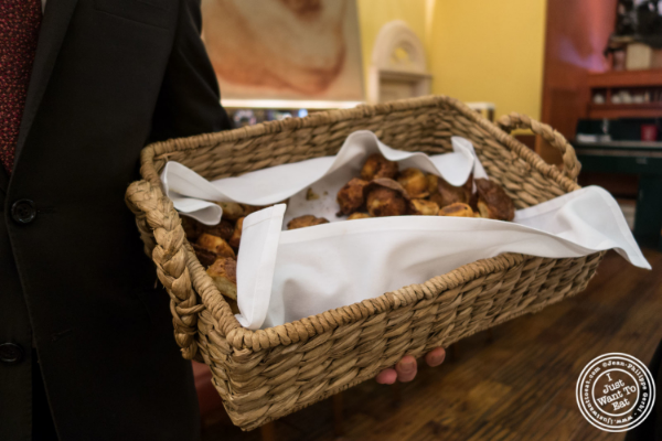 松饼篮子  Trattoria Dell'Arte在纽约,纽约