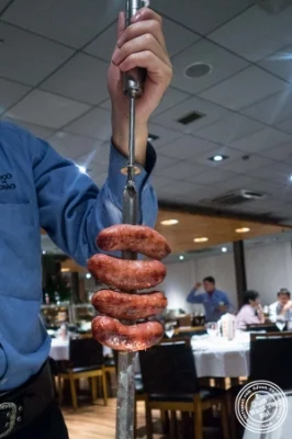 Pork sausage at Fogo de Chao在圣保罗,巴西