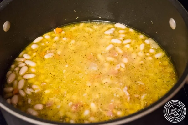 准备 White Bean Soup