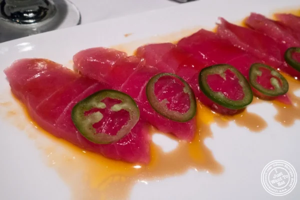 Jalapeño金枪鱼生鱼片在 Mastro的中国体育网直播馆在纽约,纽约 