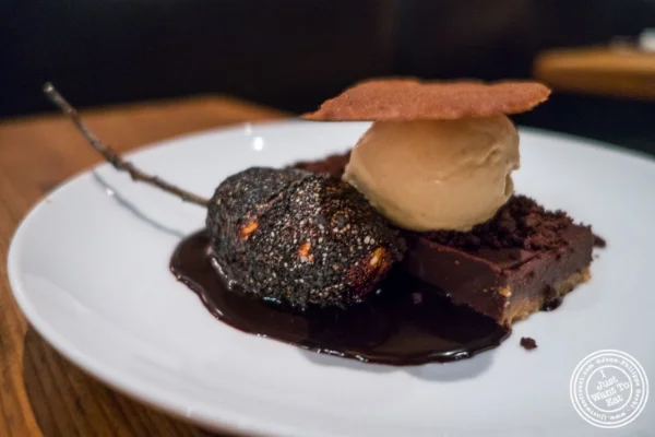 s'mores. at Marc Mantione餐厅在Tribeca,纽约,纽约