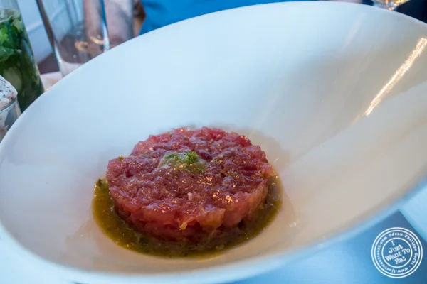 Tartare de Thon Bagatelle at Bagatelle 在纽约纽约纽约州肉类区