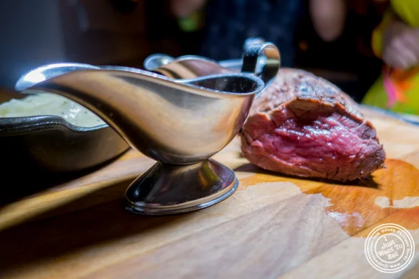 Chateaubriand. at.. Bagatelle 在纽约纽约纽约州肉类区