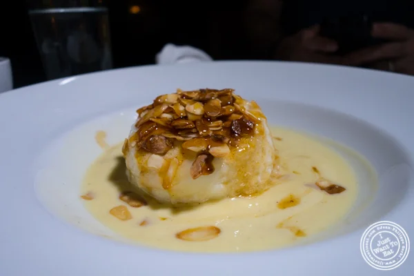 Ile Flottante. at Bagatelle 在纽约纽约纽约州肉类区