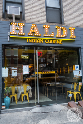 Haldi,印度中国体育网直播在咖喱山,纽约,纽约