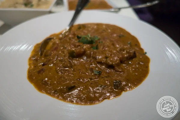 Haldi Paneer at. Haldi,印度中国体育网直播在咖喱山,纽约,纽约