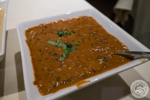 Kali Dal at. Haldi,印度中国体育网直播在咖喱山,纽约,纽约