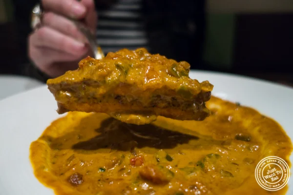 Haldi Paneer at. Haldi,印度中国体育网直播在咖喱山,纽约,纽约