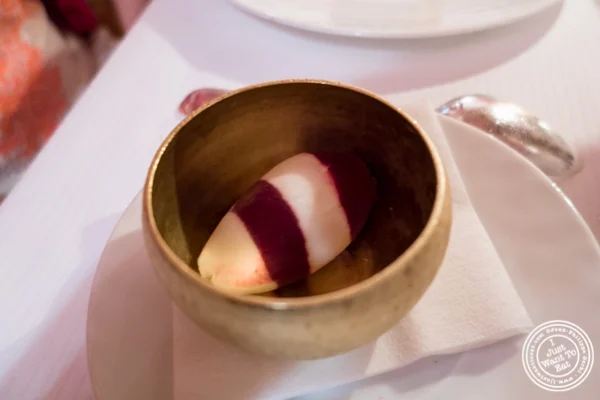 Creme Fraiche和Huckleberry at  Bouley在Tribeca,纽约,纽约