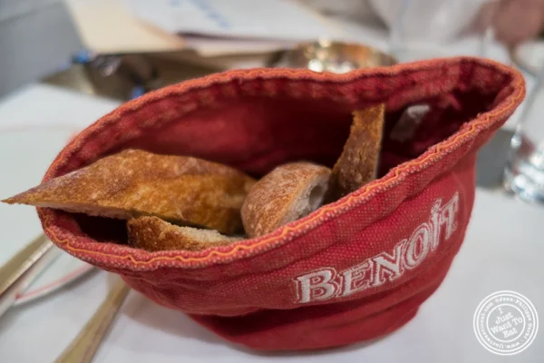 面包  BENOIT在纽约纽约,纽约