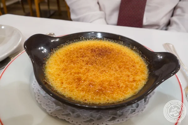 Cremebrûlée. at  BENOIT在纽约纽约,纽约