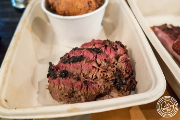 在Mighty Quinn的BBQ在纽约州伯爵的BBQ