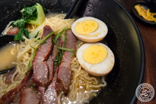 Cha Siu Pork Ramen在中国体育网直播的牛Noodle House
