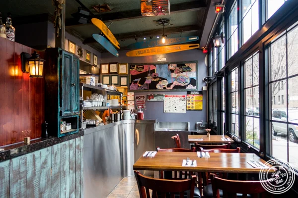 皇后区Astoria的The 摘机餐厅,Raw Bar and Grill餐厅