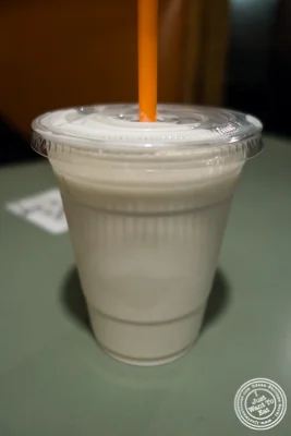 香草奶昔在喜悦中国体育网直播酒吧在格林威治村,纽约,纽约