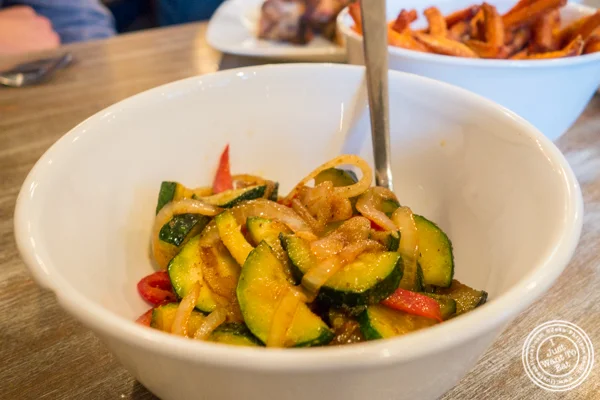 Vegetable medley at 烤家常鸡 in East Harlem, 纽约市