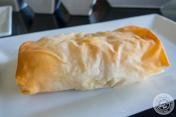 纽约布鲁克林阿夫利希腊厨房的Spanakopita