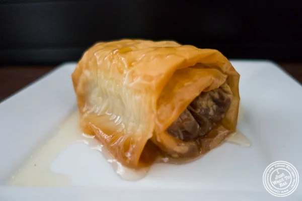 纽约布鲁克林的阿夫利希腊厨房自制果仁蜜饼