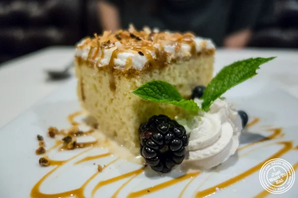 在纽约南部的南美洲牛排馆K Rico Tres Leches