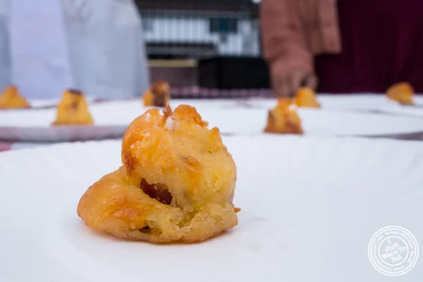 午夜'Cheddar Bacon Gougere在威廉斯堡的大培根野餐,布鲁克林