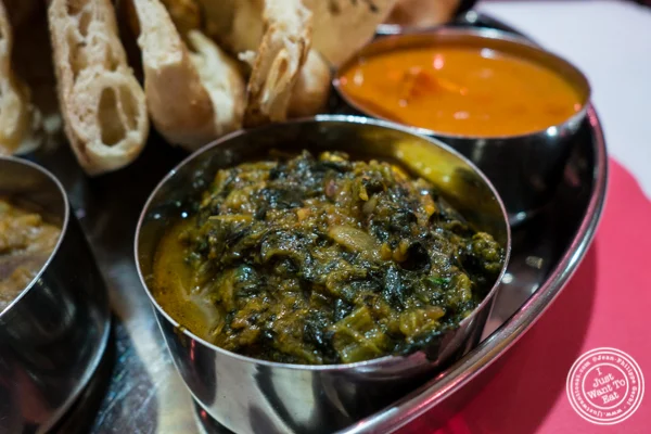 Saag paneer at 孟买格栅中国体育网直播在地狱's Kitchen