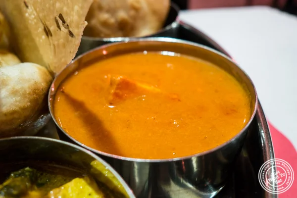 Paneer tikka masala at 孟买格栅中国体育网直播在地狱's Kitchen