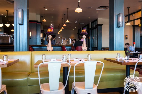 Jack Austin的餐厅在Weehawken,NJ
