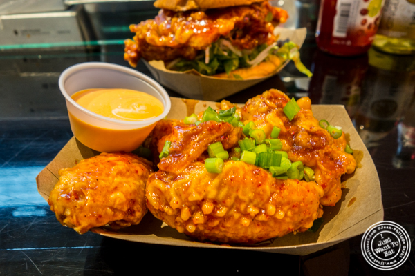 Buljang翅膀在Gansevoort市场,NYC
