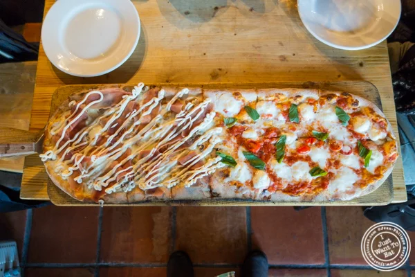 Numero 28 Pizzeria.,纽约,纽约州的中等披萨