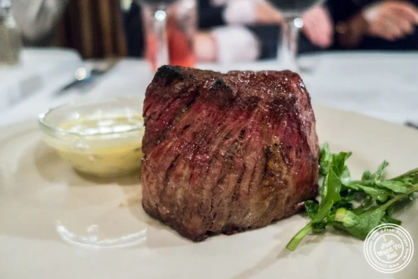 Filet Mignon在Bobby Van's在Park Avenue,NYC,NY