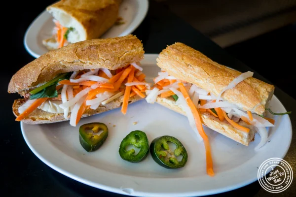 Banh Mi Thit在Chelsea,NYC的Co Ba