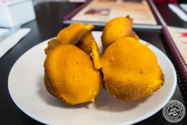 Corn muffins at 叠煎饼屋and Cafe in Hoboken, NJ