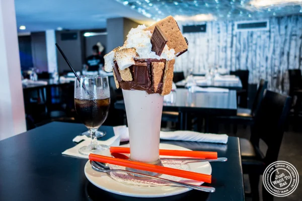 S'mores奶昔在Birch Hoboken,NJ