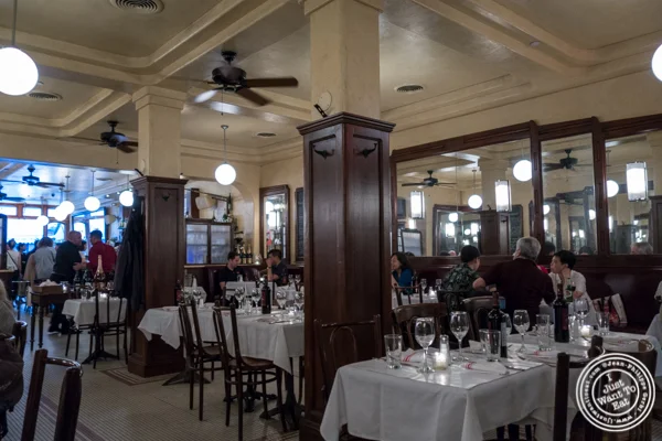 La Gamelle,East Village,NYC的用餐室