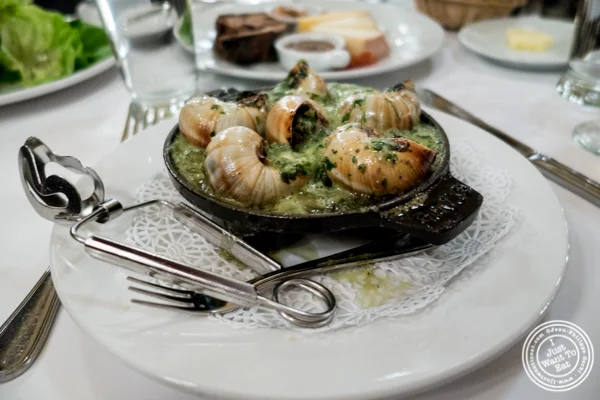纽约东村的La Gamelle的Escargots